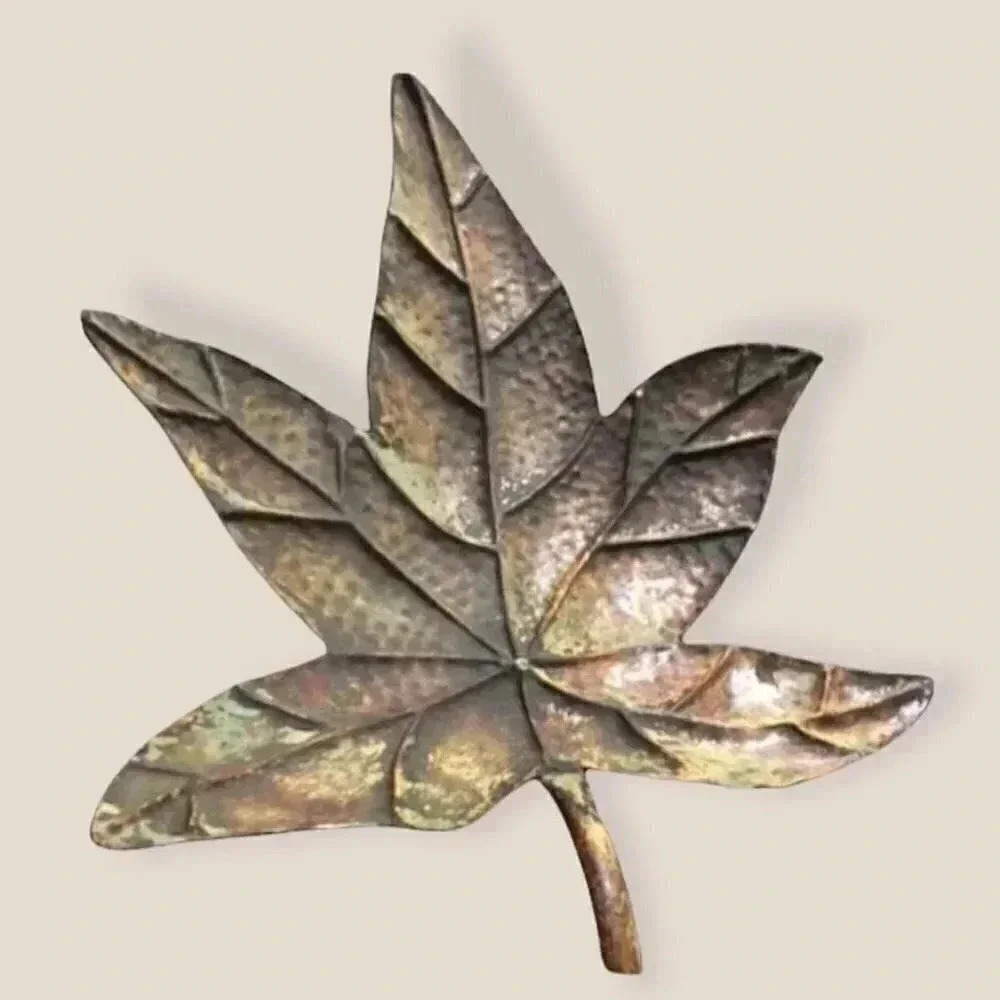 Leaf Decor